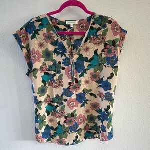 Floral Print Blouse with Zipper Detail